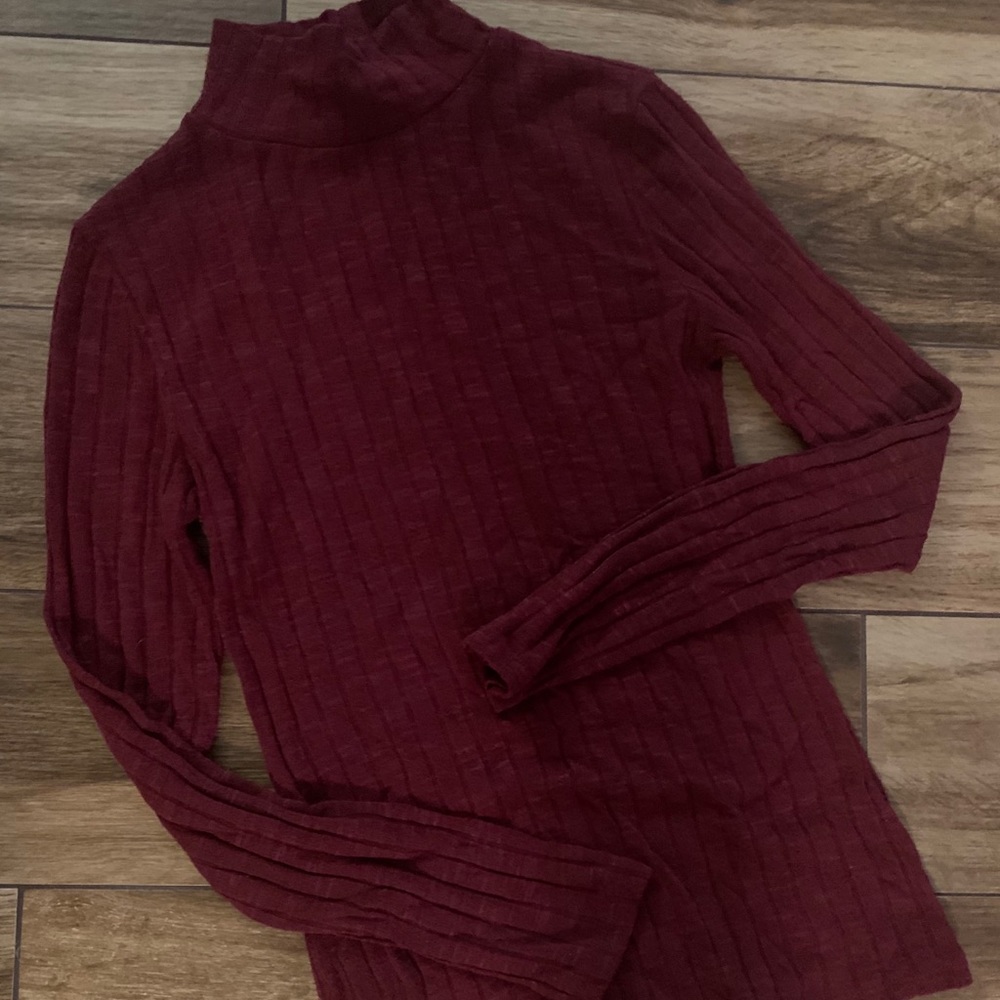 Red fitted mock neck shirt